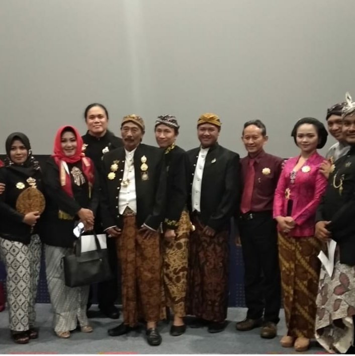 tyas ambar penyiar radio penjaga budaya nusantara