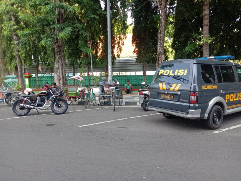 Ditemukan Tukang Becak Tak Bernyawa di Alun-alun Bojonegoro.