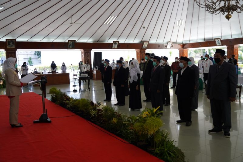 16 Pengurus Dewan pendidikan Dikukuhkan Bupati Bojonegoro