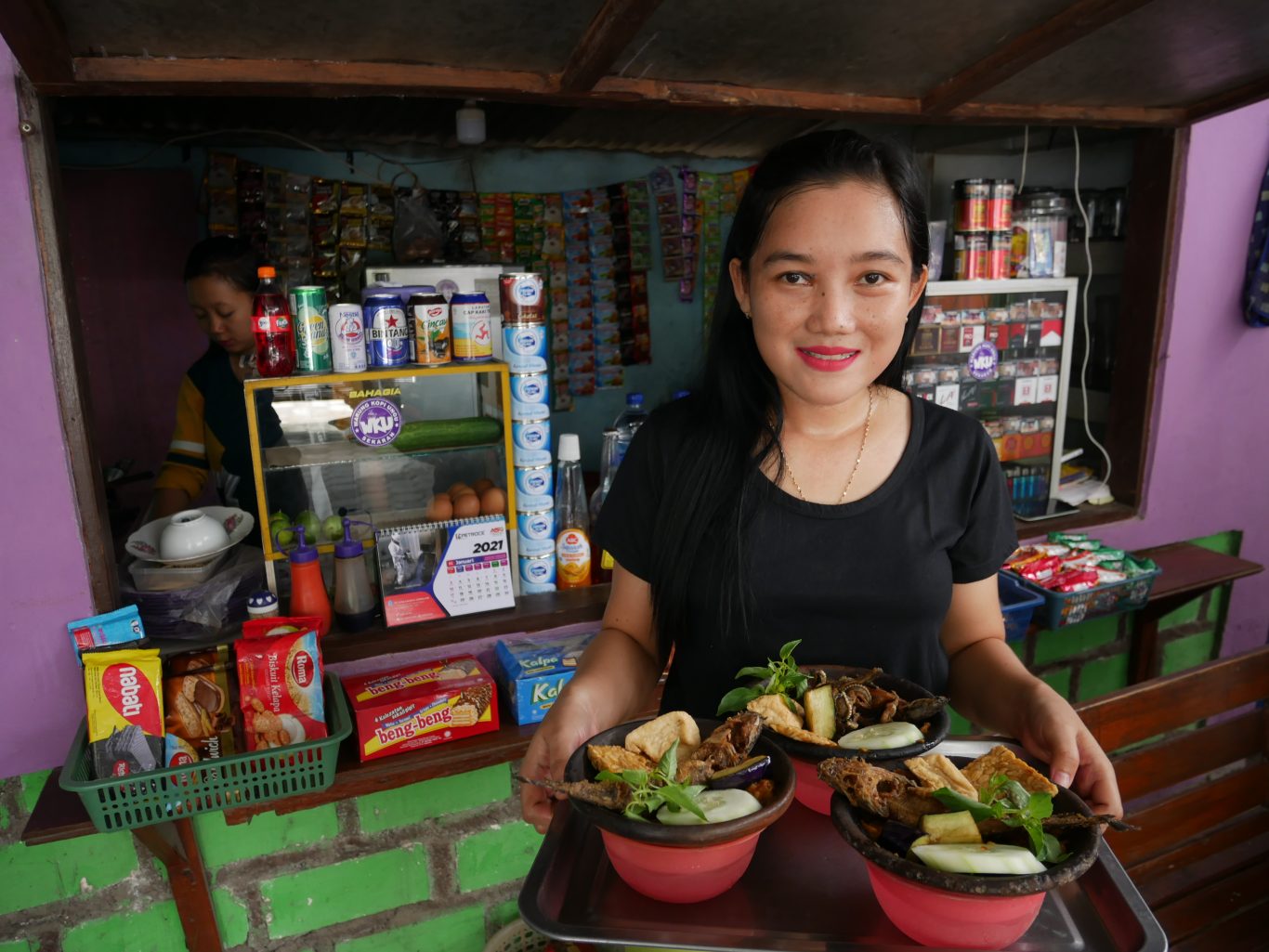 Warkop Ungu, Mantap Jiwa Kopi Kothoknya, Cantik Penyajinya. 1 Warkop Ungu, Mantap Jiwa Kopi Kothoknya, Cantik Penyajinya.