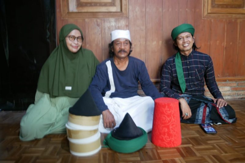 hanya satu di indonesia kang juari pengrajin sikke dan turban khas turki asal bojonegoro 3