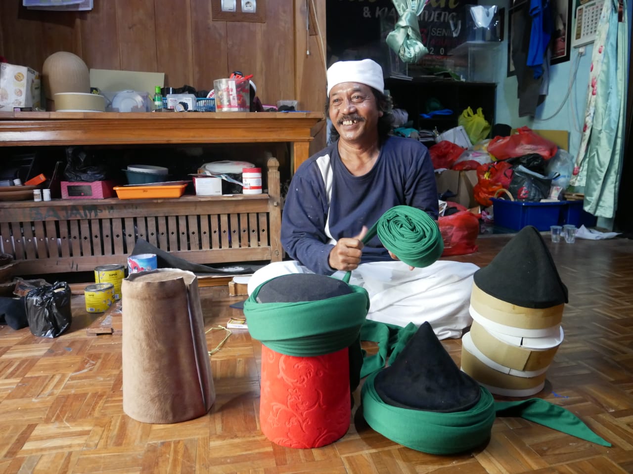 Hanya Satu Di Indonesia, Kang Juari, Pengrajin Sikke dan Turban Khas Turki Asal Bojonegoro