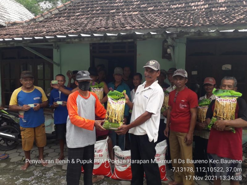 Dongkrak Produktivitas, Pemkab Bojonegoro Salurkan Bantuan Pupuk Subsidi dan Benih Padi 1 IMG-20211120-WA0001