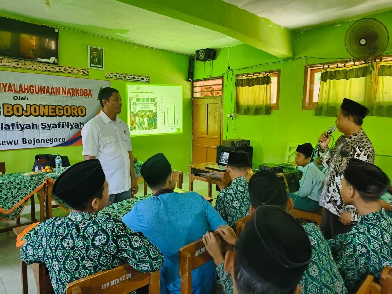 Lindungi Pelajar dari Bahaya Narkoba, Sat Resnarkoba Polres Bojonegoro Berikan Penyuluhan dan Edukasi 1 IMG-20240228-WA0028