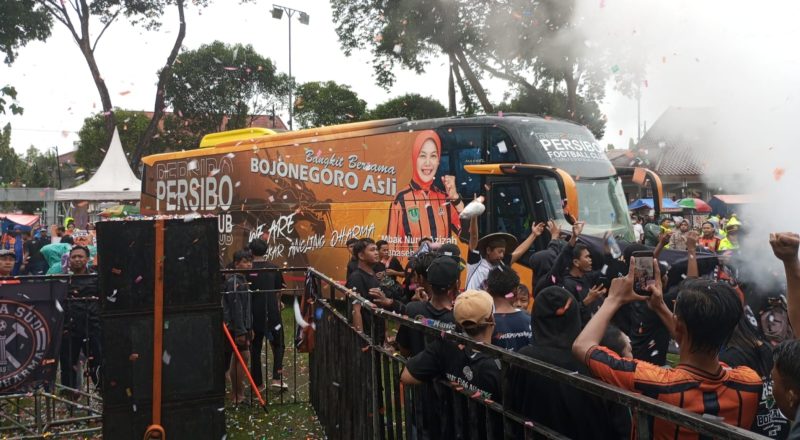 Anniversary ke -75 Persibo, Nurul Azizah Berikan Bus dan Optimistis Naik Kasta Liga 1 41 IMG 20240310 143718