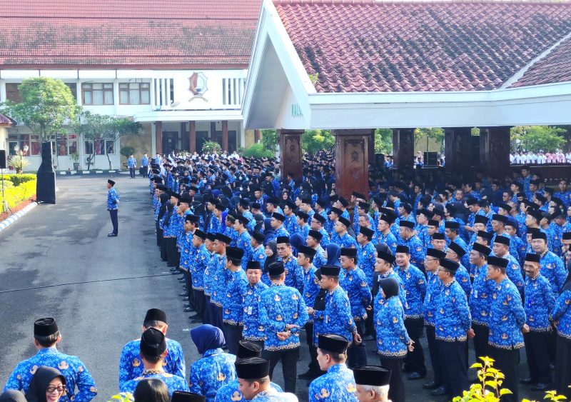 Pemkab Bojonegoro Gelar Halal Bihalal Bersama ASN di Halaman Pendopo Malowopatil 1 IMG-20240417-WA0047