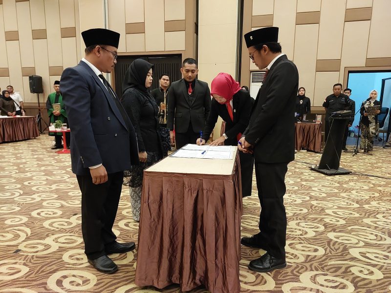 Panwaslu Tingkat Kecamatan Se-Bojonegoro Dilantik, Siap Jaga Demokrasi dari Degradasi 41 IMG 20240525 WA0051