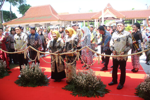 Pembukaan Pekan Batik Daerah Budaya Bangsa Resmi Dibuka 1 vYDpaYiCmqRDXj2e