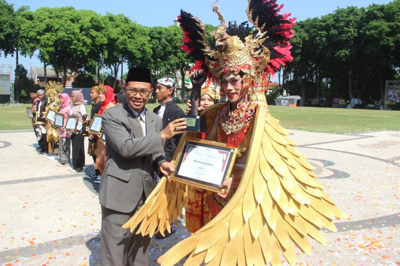 Upacara Hari Sumpah Pemuda, Pj Sekda Bojonegoro Dorong Pemuda di Depan dalam Pembangunan 41 1000054351