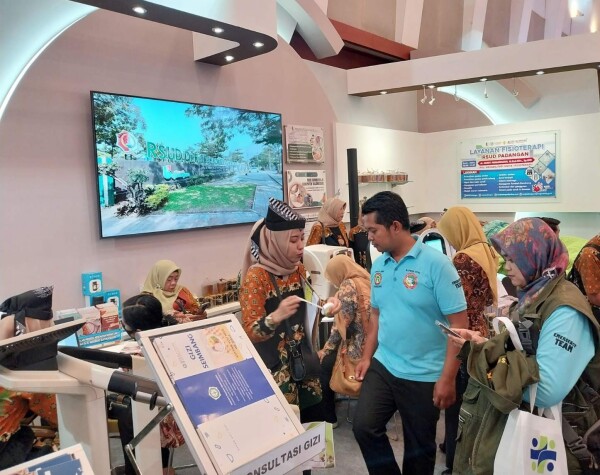 Pemkab Bojonegoro Ikuti Pameran Pelayanan Publik 2024 Pemprov Jatim 45