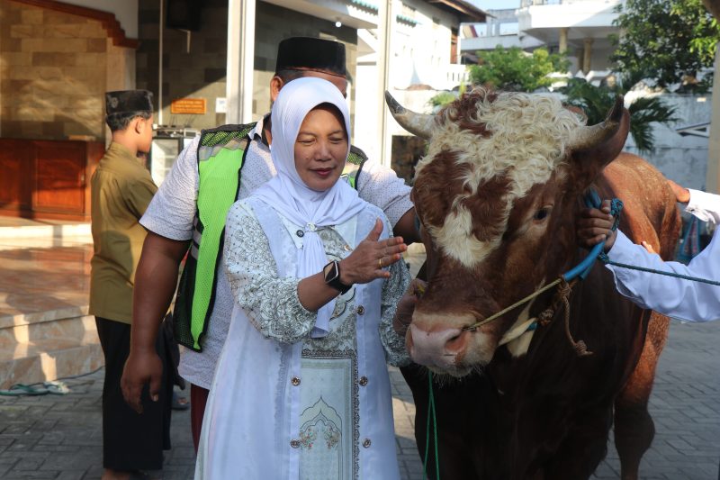 Tiga Pemimpin Bojonegoro Sholat Idhul Adha Sampaikan Capaian 100 Hari Kerja 1 IMG-20250606-WA0014