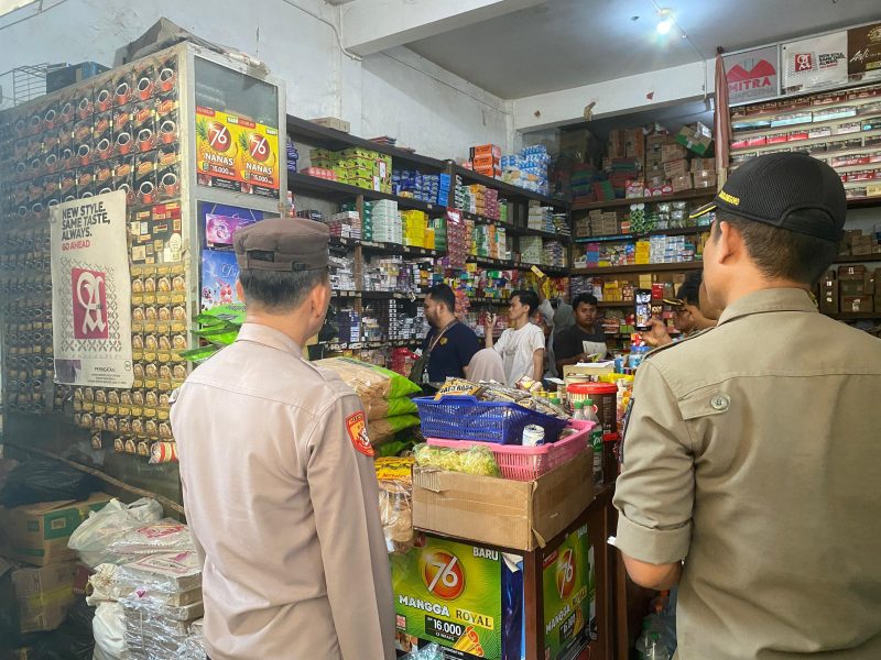 Berpotensi Rugikan Negara, Pemkab Bojonegoro Bersama Tim Gabungan Gelar Operasi Rokok Ilegal 41 1000066727