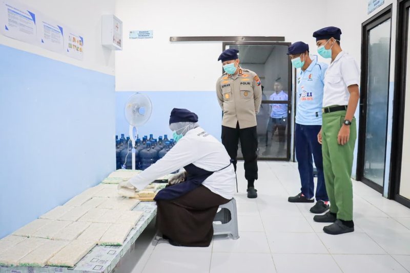 Kapolres Bojonegoro Tinjau SPPG Tekankan Kualitas MBG 41 IMG 20250925 WA0006