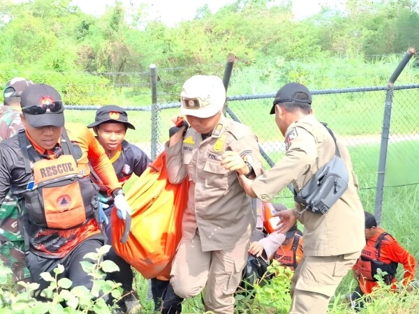 Anak Tenggelam di Embung, BPBD Bojonegoro dan Tim Gabungan Evakuasi Korban 1 ME0d1OEAmNma4RfS