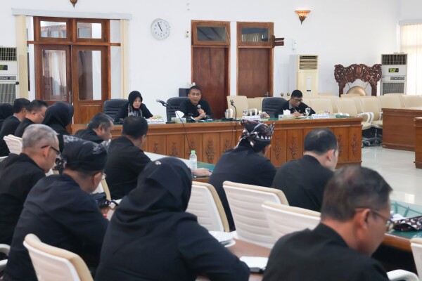 Bupati Bojonegoro Tekankan Data Obyektif DTSEN Kunci Program Tepat Sasaran 1 1LpvBByJSagAPWU4