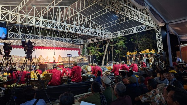 Meriah, Pawai Budaya dan Pagelaran Wayang Kulit Warnai Perayaan HUT RI ke-81 Warga Purwosari 12 1sYGH8YeWV8mSRhH
